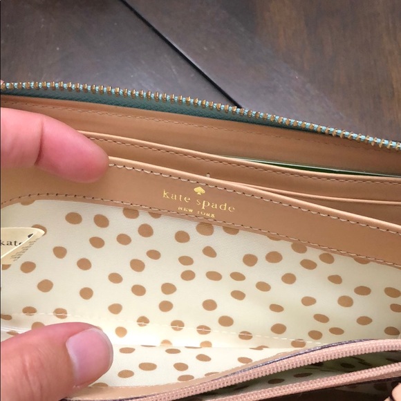 Brand new Kate Spade wallet - Picture 3 of 6